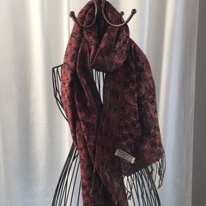 Gorgeous paisley Pashmina shawl